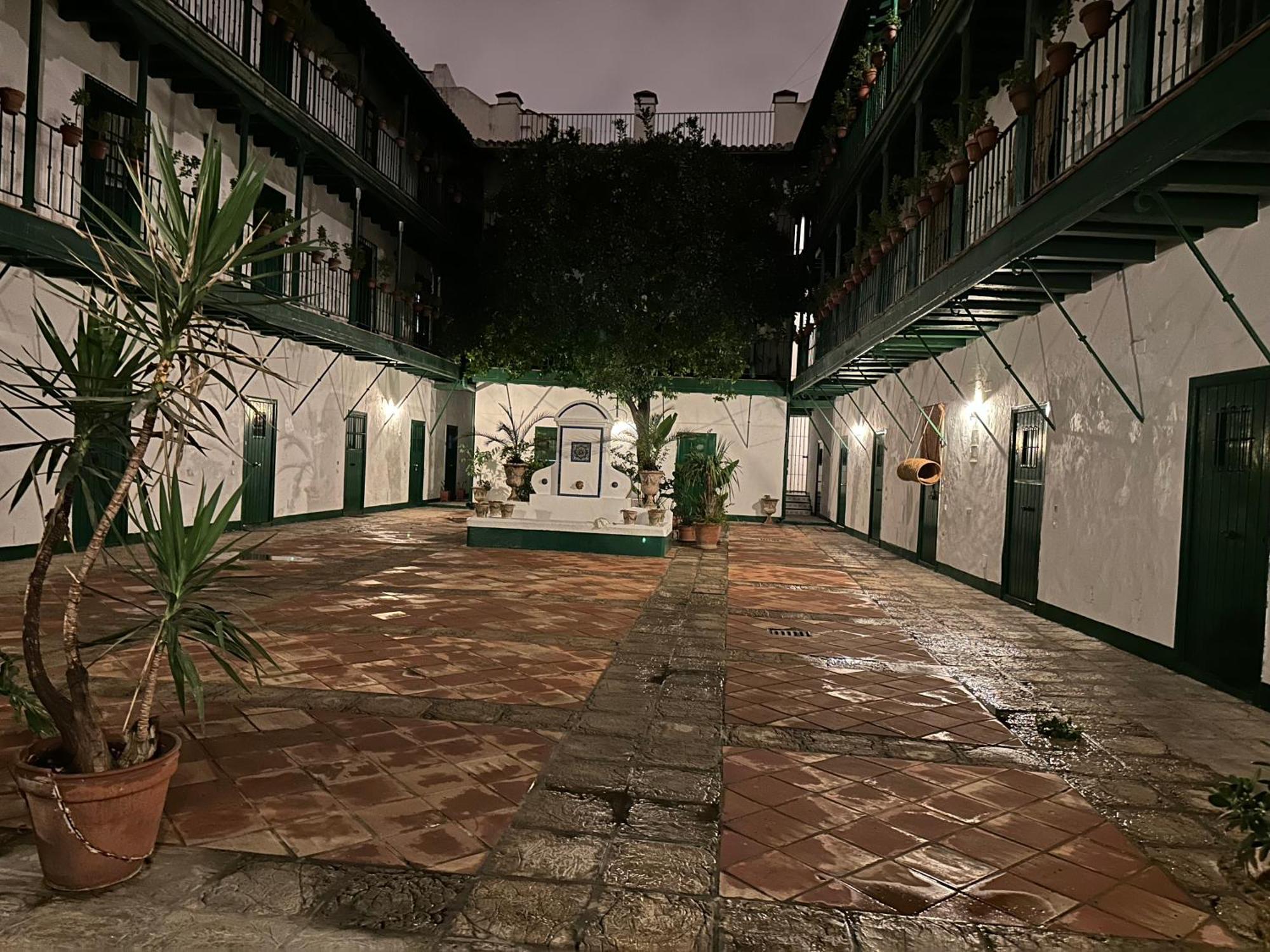 Casa Duque Compartida Familiar 2- Habitacion Bano Propio Σεβίλλη Εξωτερικό φωτογραφία