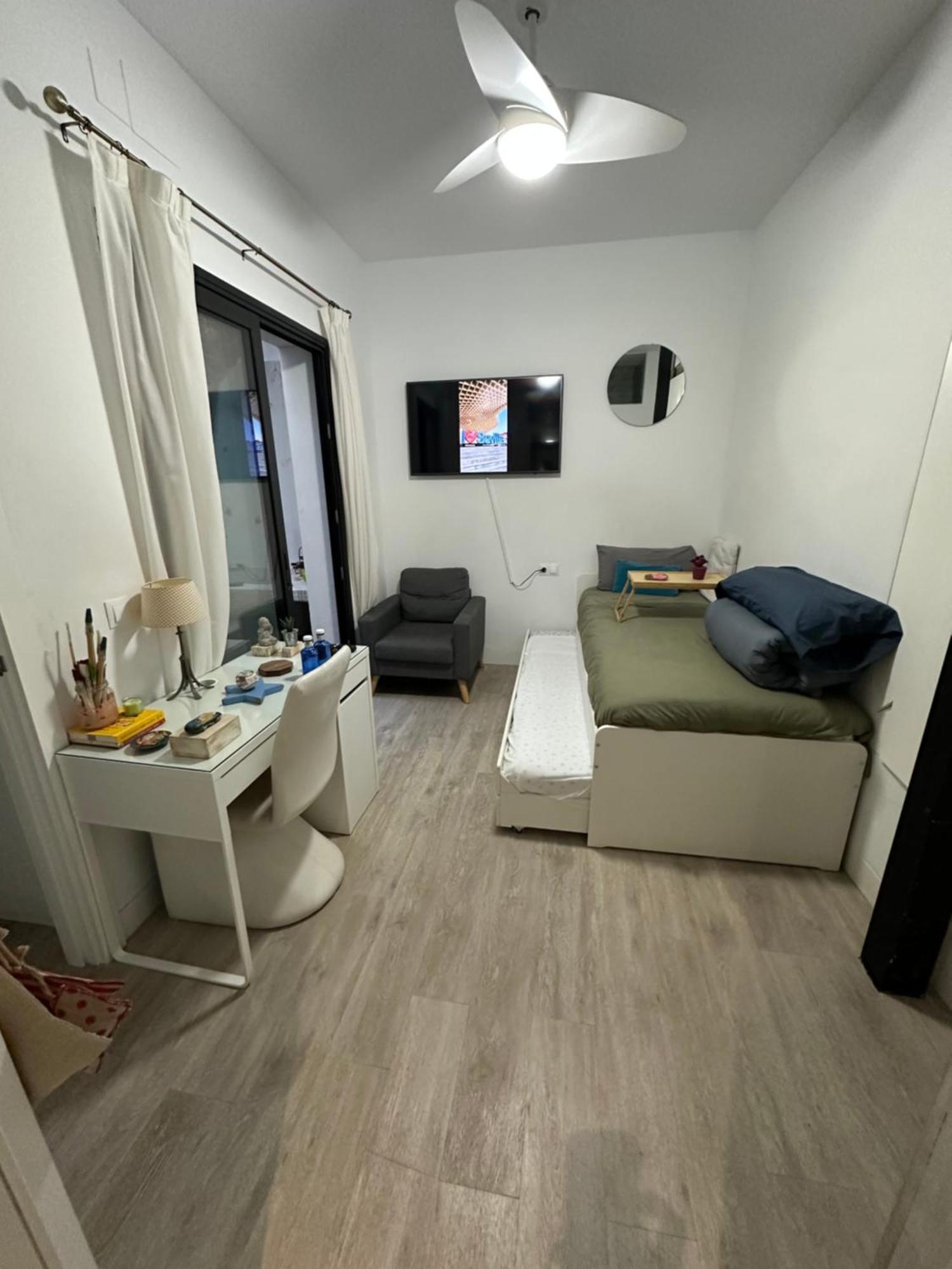 Casa Duque Compartida Familiar 2- Habitacion Bano Propio Σεβίλλη Εξωτερικό φωτογραφία