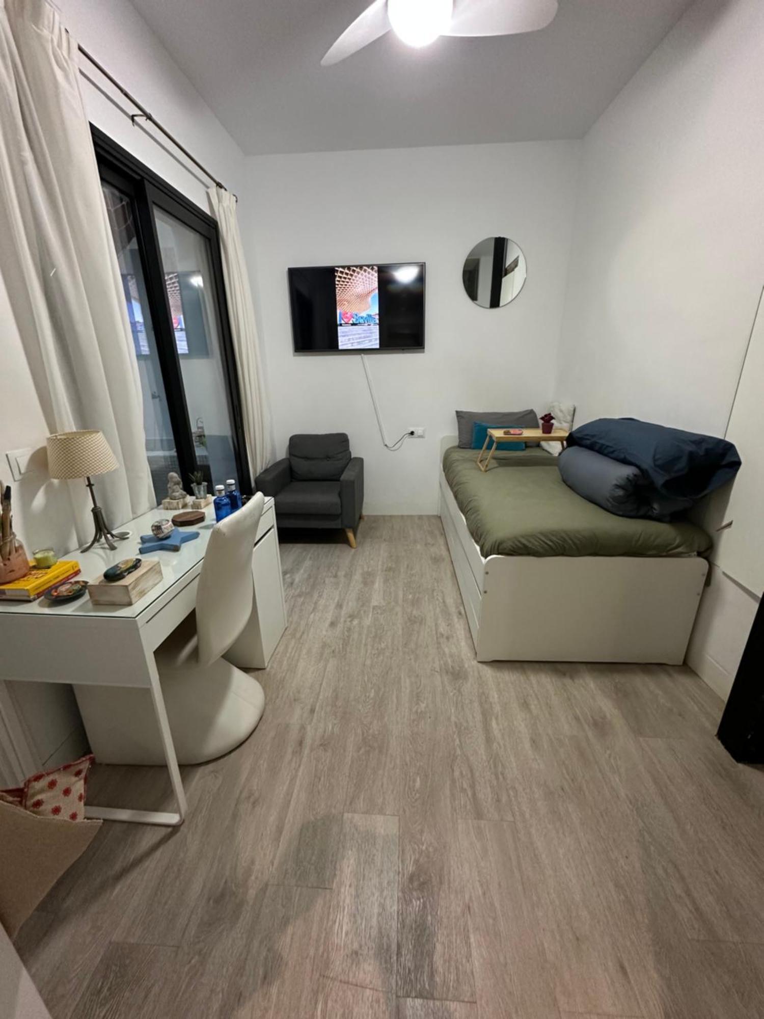 Casa Duque Compartida Familiar 2- Habitacion Bano Propio Σεβίλλη Εξωτερικό φωτογραφία